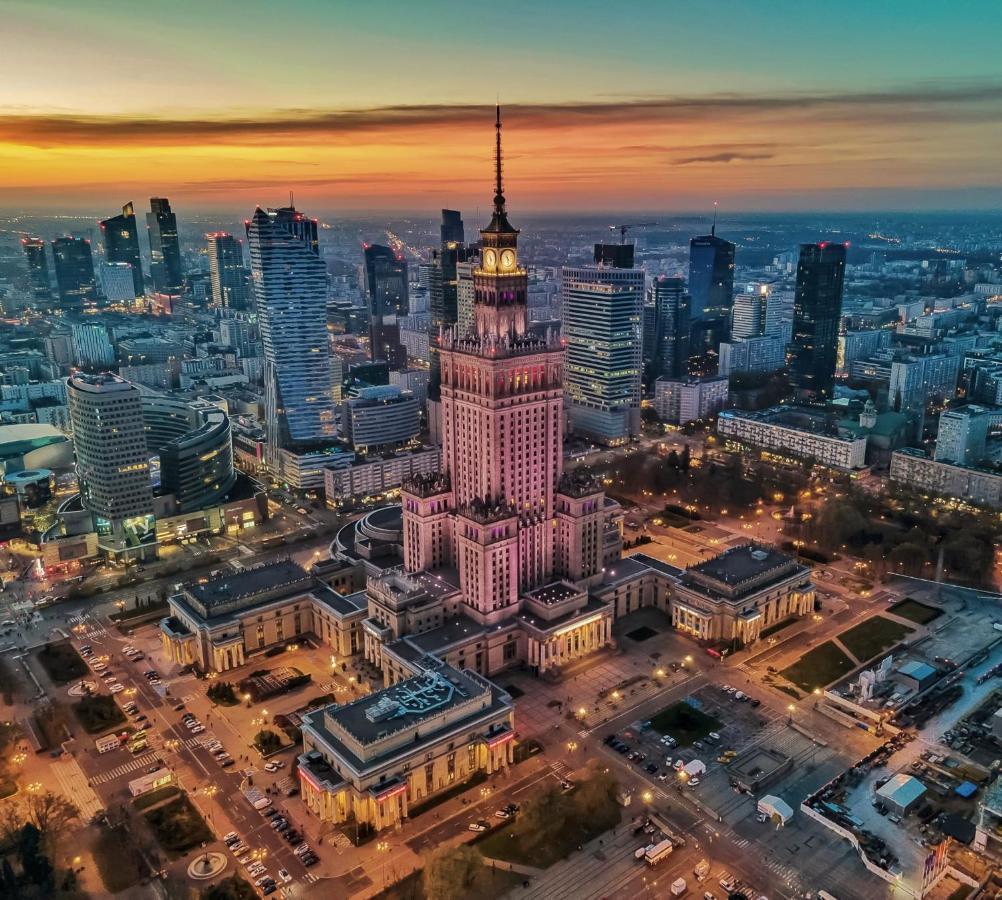 Love Metro Wifi 300Mbs 65'Tv Netflix Hbo Appletv+ Warsaw Exterior photo